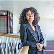 Accompagnement sur mesure par une chercheuse trilingue en droit & sciences sociales